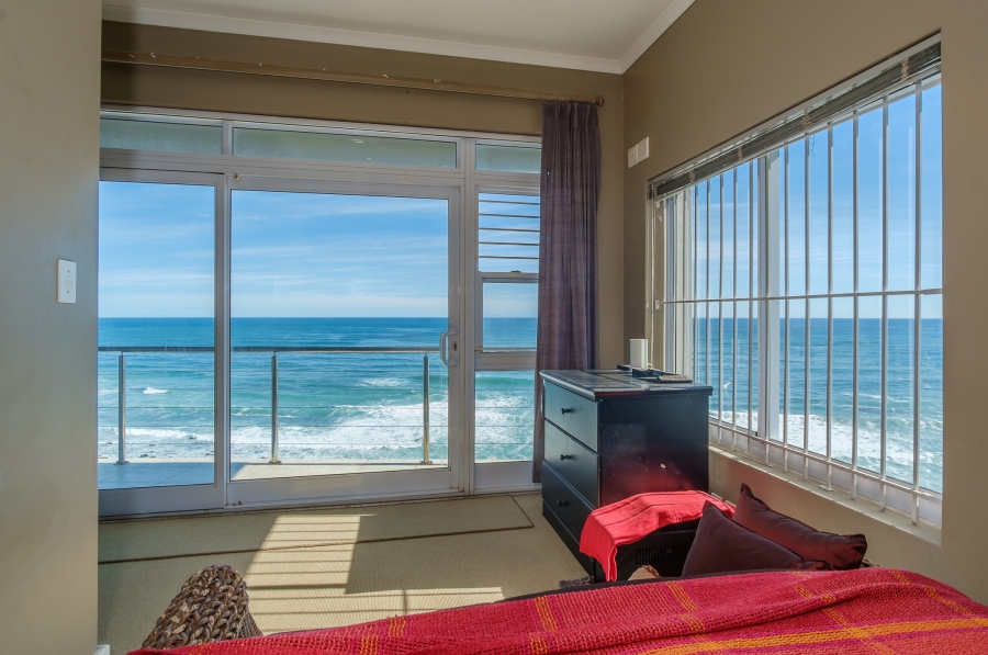 5 Bedroom Property for Sale in Misty Cliffs Western Cape
